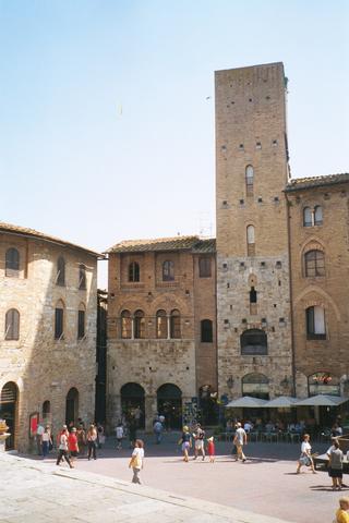 002_36-126461.jpg