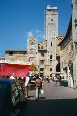 004_34-126461.jpg