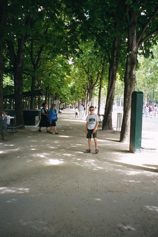 005_21-126460.jpg