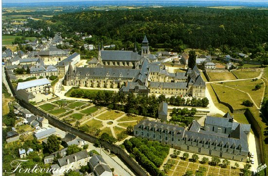 loire_valley_abbay_fontevraud_1.jpg